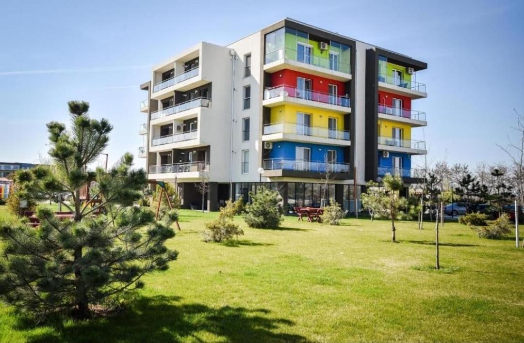 Tranzzit Airport Apartment II Отопени Екстериор снимка