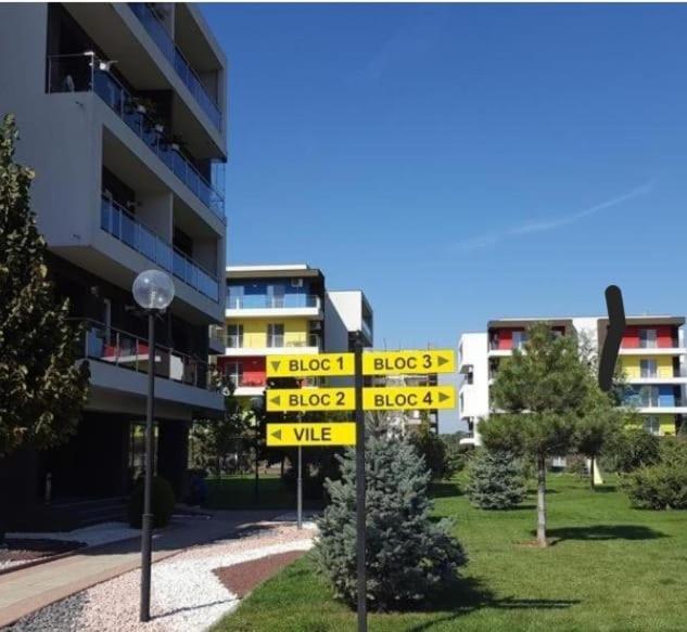 Tranzzit Airport Apartment II Отопени Екстериор снимка